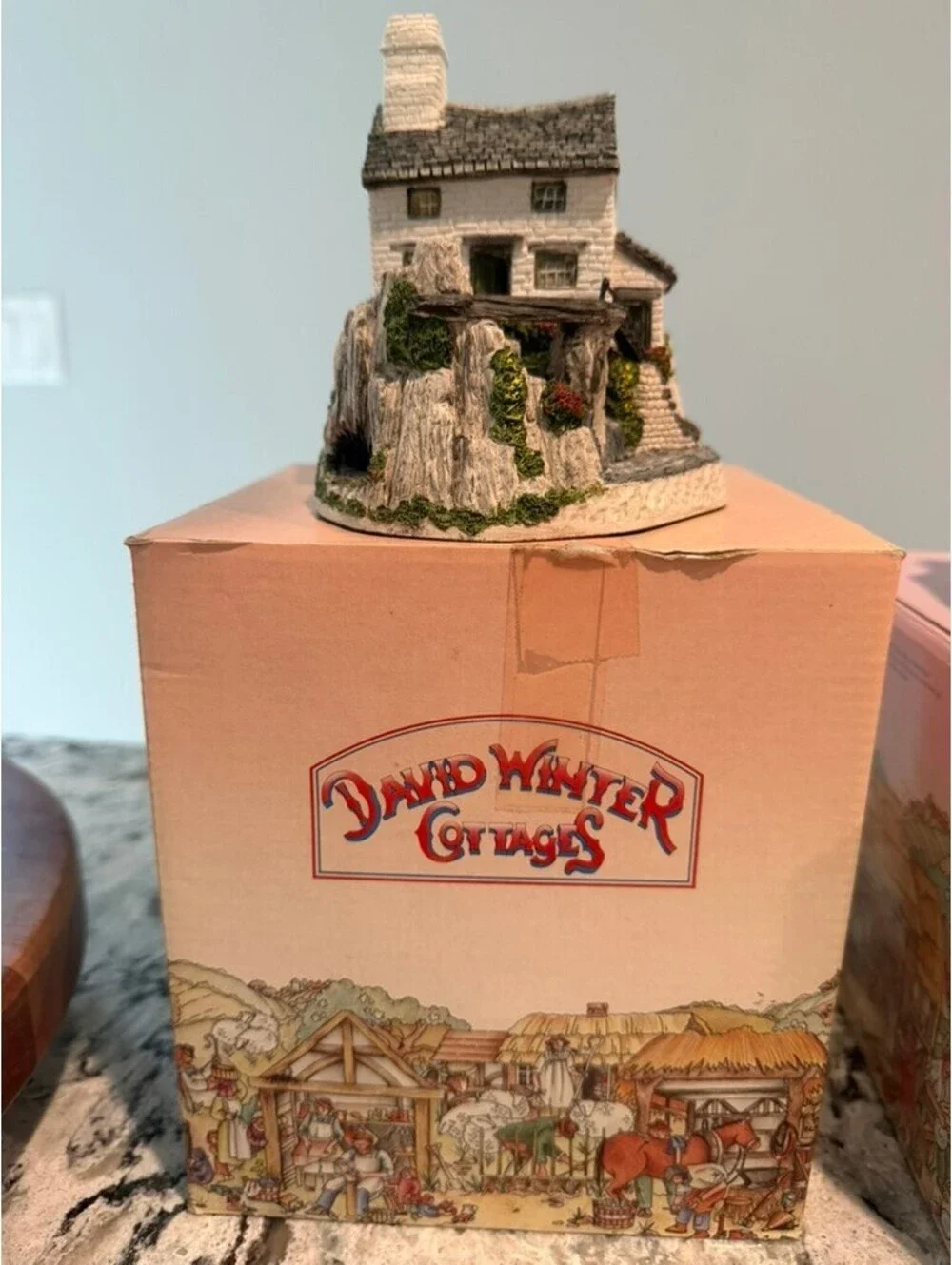 David Winter Cottages Lot of 8 - Some hand signed + all with boxes